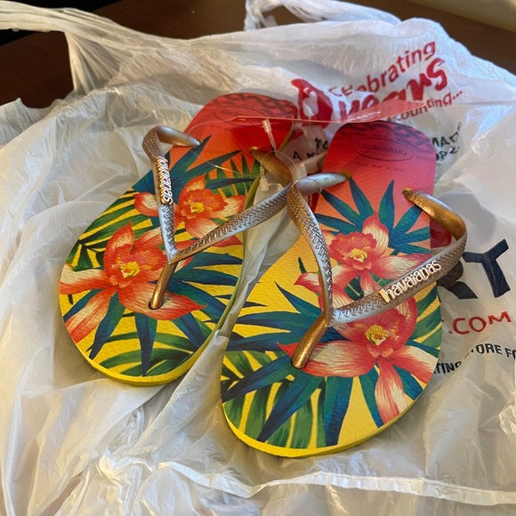 Havaianas Yellow Tropical Flip Flops EU35/36 - Picture 3 of 6